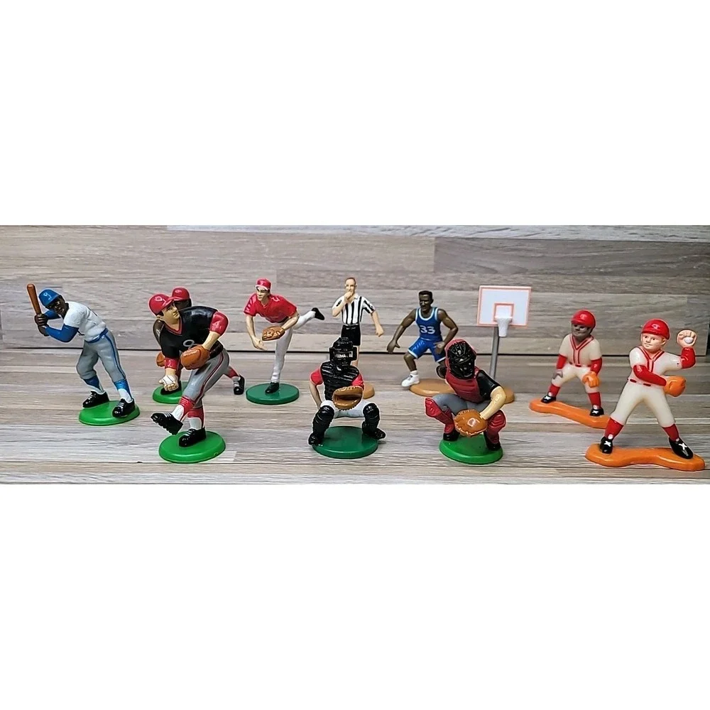 Vintage Bakery Crafts Plastic‎ Cake Toppers Baseball & Basketball